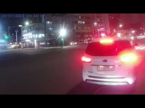 Jeonpo dong escrito Haeundae Ida e Volta -Busan-Coreia do Sul 17/11/2023 NORM0024