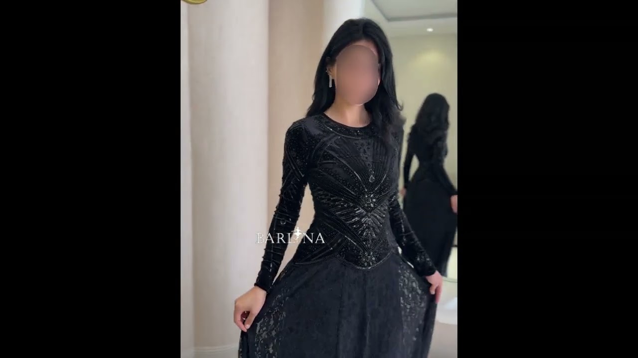 فستان دانتيل أسود ملكي بأكمام مخملية - XXL