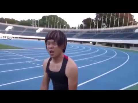 This is the fastest 100 metres running on ALL FOURS.HD