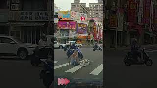 【自摔影片】現世報馬上就來