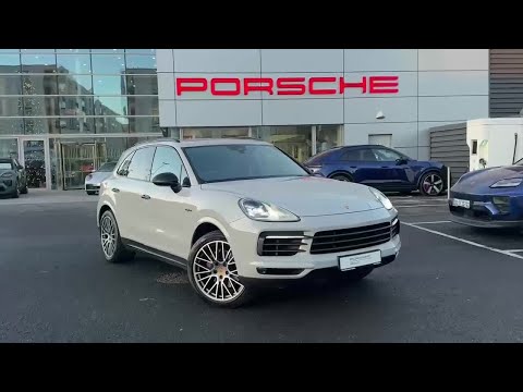 Porsche Cayenne 3.0 V6 E-Hybrid 4WD Auto - Image 2
