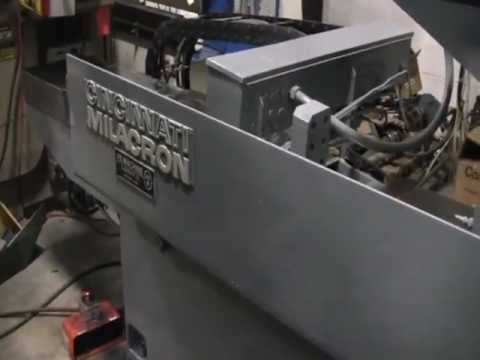 Rettificatrice cilindrica CINCINNATI STEPTRONIC 470-20 30 1978