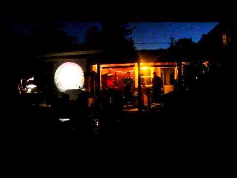 Blue Cranes - X live in the Backyard