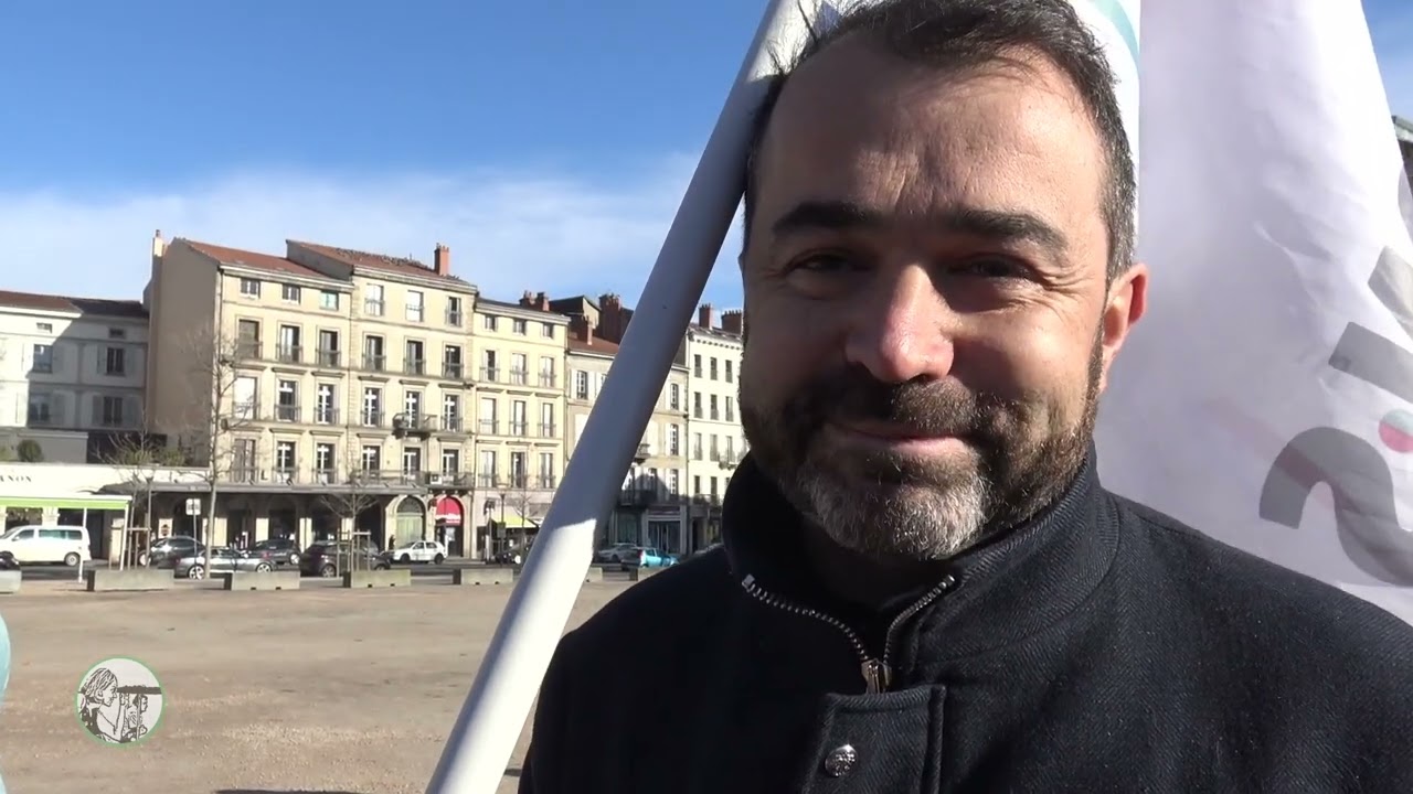 Manifestation pour le retrait de la loi immigration