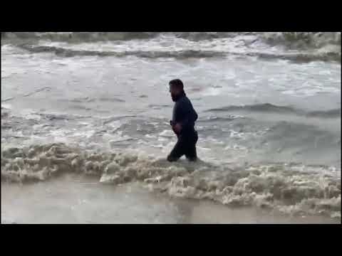 Top News - Vlorë, gjendet një gomone në det/ Dyshohet se përdorej për trafik klandestinësh