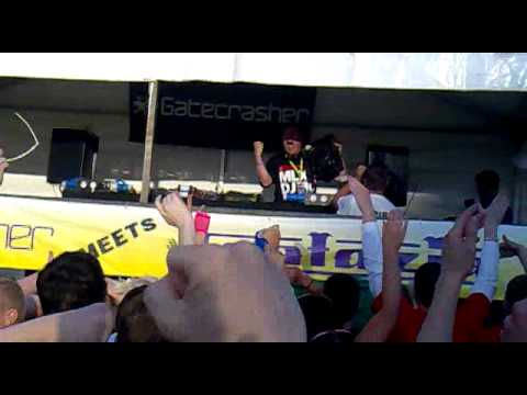 Mallorca Lee Slamming The CDJ @ Coloursfest.mp4