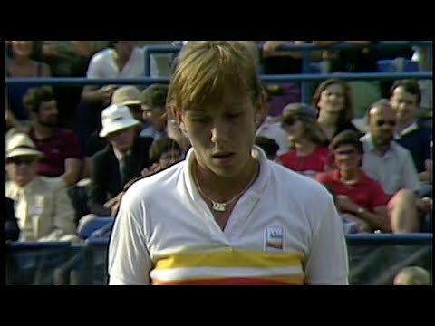 USTA Pro Player Highlights: Martina Navratilova vs. Chris Evert 1981 US Open Highlights
