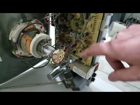 Space Invaders Repair Part 2: The Monitor