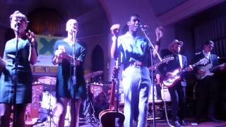 Leon Bridges - Brown Skin Girl (SXSW 2015) HD