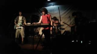 Virgen - Alcauciles en antipasto / Buitres (Abasto 44)