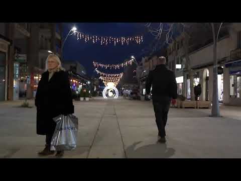 Smederevska Palanka, ulica I Srpskog Ustanka, novogodisnja rasveta