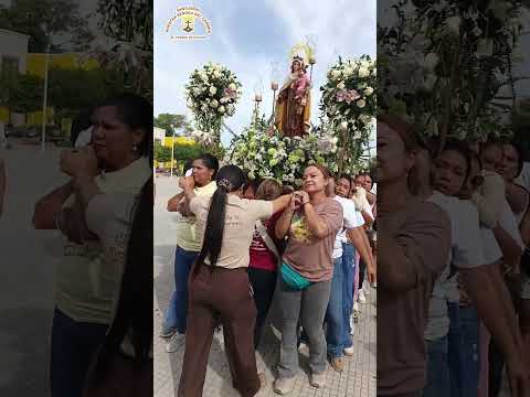 Mujeres de El Carmen de Bolívar, Rinden homenaje a su patrona.