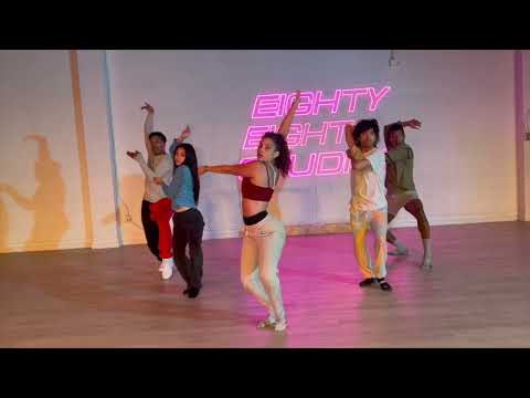 Gravity Balmain Jacobs - Scrub (Joey Labeija) - Vogue Choreo