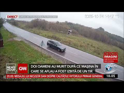 Doi oameni au murit după ce mașina în care se aflau a fost izbită de un TIR