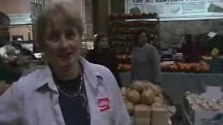 preview picture of video 'Early Morning at St. Lawrence Market, Toronto'