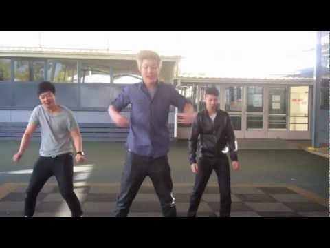 [BLOOPERS] Sexy, Free & Single Parody