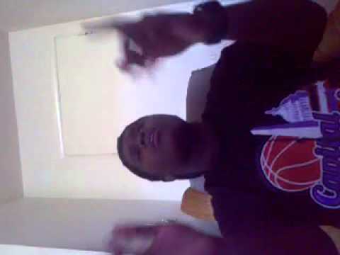 MoeMusic Singing to Night Off