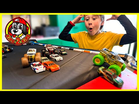 MONSTER TRUCKS VS RACE CARS ????️ TREADMILL RACE! (Monster Jam Race Cars)