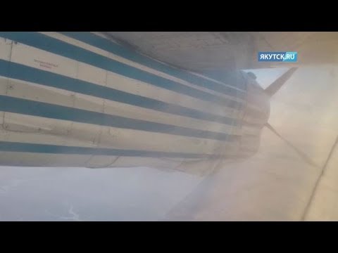 Полет Ан-24 на одном двигателе сняли на видео Полет Ан-24 на одном двигателе сняли на видео