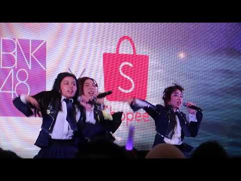 140618 BNK48 - RIVER งาน Exclusive Event BNK48 x Shopee @SHOW DC [FanCam]