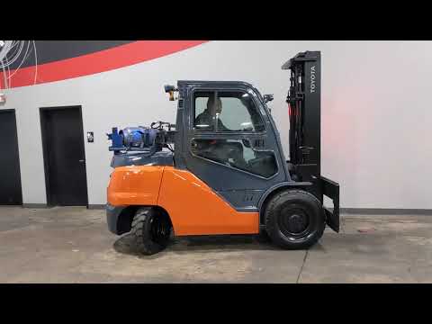 2016 Toyota 8FG50U 11000lb Pneumatic LPG Forklift STK 9065
