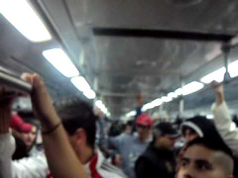 llega la banda del gallinero llega la banda al monumental