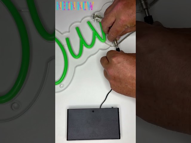 Vídeo relacionado con ADVPRO Lampe Neon ENSEIGNE LUMINEUSE LED led031-b Piercing LED Neon Light Sign with Whiteboard