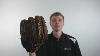 Video thumbnail: Mizuno Classic Future Pro 11.25" Youth Baseball Glove: GCP41F2