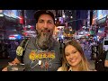 Olivia Holt Star Of Marvels Cloak Dagger And Chicago On Broadway Signing Autographs