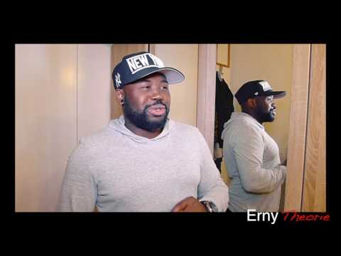 ERNY THEORIE - Er: "hi, wie geitz"  ich: "please next"