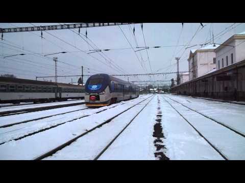 Odjezd vlaku Os 7056 (ČD 844.005) - Chomutov, 13. 3. 2013