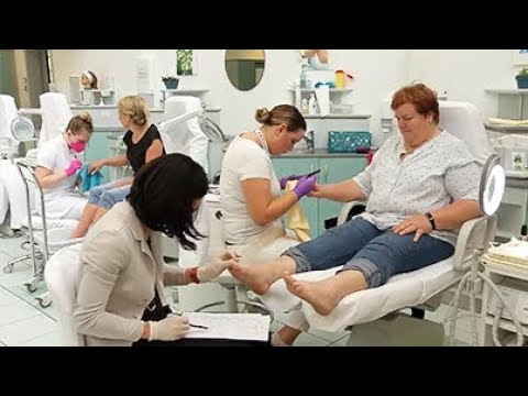 Beauty-Wettbewerb: Kosmetik-Lehrlinge kämpfen mit Pinsel