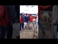 Munna Jhund Me Toh Laber Aate Hai Mistri Akela Aata Hai