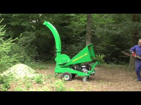 Broyeur de branches  autonome  à 4 ou 6 couteaux radiaux de 150 mm  avec moteur thermique et automoteur - SUPER-PAIN 450 option T / option G avec moteur essence_7