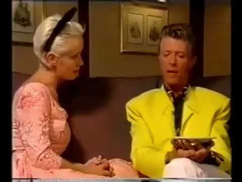 David Bowie / Tin Machine - The Tube (UK TV) - INTERVIEW BY PAULA YATES -  1991