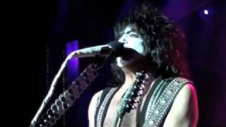 KISSONLINE EXCLUSIVE: &quot;ROOM SERVICE&quot; live from the KISS KRUISE