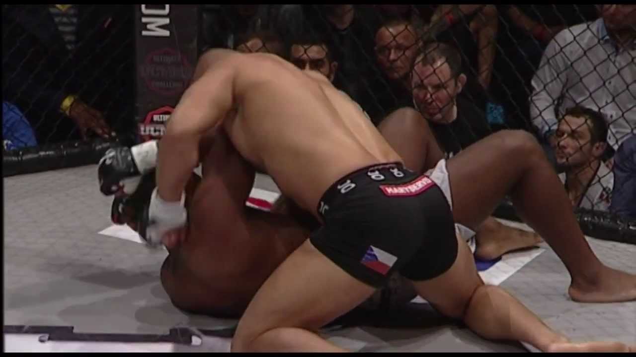 UCMMA 38 Marvin Campbell vs Karlos Vemola fight - YouTube