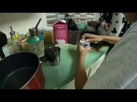 Mihika and Mazanko making Cake at home first time