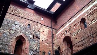 preview picture of video 'Hämeen linna - Medieval castle in Hämeenlinna, Finland'