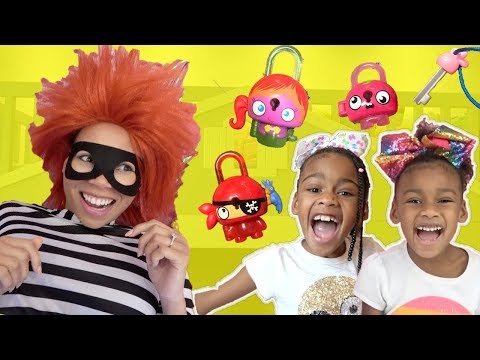 Hasbro Lock Stars Surprise Toys - Kids Pretend Play at Toy School AD