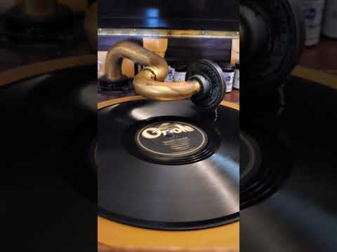 Betty co-ed - Rah-Rah Boys  Oriole Records #2001 1930