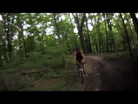 Mountain Biking: Chase and Follow w/Boom Jinx "Come Play Perfect"