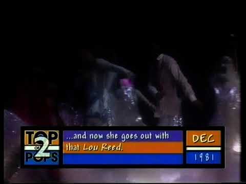 Laurie Anderson - O Superman (For Massenet) - Top Of The Pops - Friday 25 December 1981