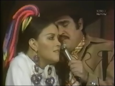 LUCHA VILLA Y VICENTE FERNÁNDEZ CANTAN EN VIVO "PARECE QUE FUE AYER".