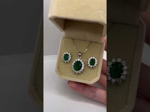 Подарок девушке набор "Изумрудный овал" серьги и кулон с цирконами в серебристой оправе в бархатной коробочке - фото 2 - id-p2465886277