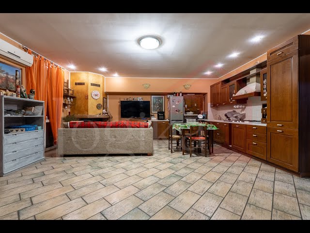 Vinci la Grande Scommessa: Casa, Famiglia e Lavoro in Unica Soluzione