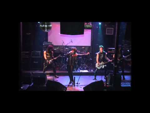 Junkyard 69 - I don't care (live at Rosewood Festival 2012)