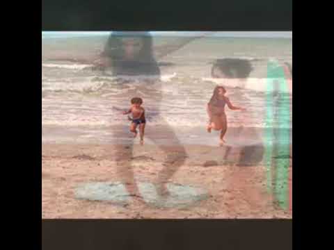 Musacly na praia com o meu irmão