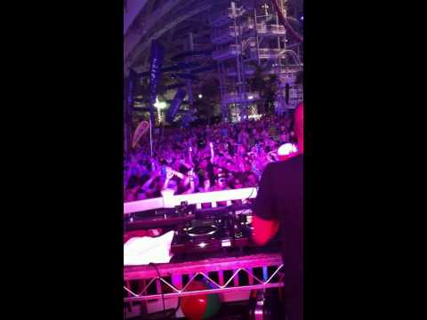 Chuckie vs Dzeko & Torres - Down To This @ Soundwave (Edmonton)