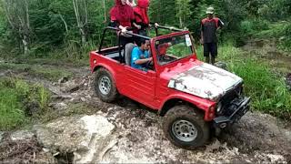 preview picture of video 'Offroad pringsurat 24 februari 2018'